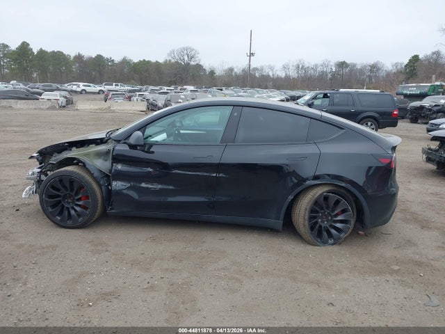 Продажа на аукционе авто 2023 Tesla Model Y Performance Dual Motor All-wheel Drive, vin: 7SAYGDEF6PF585099, номер лота: 44811878