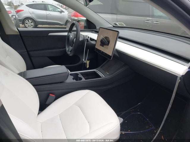 Продажа на аукционе авто 2023 Tesla Model Y Performance Dual Motor All-wheel Drive, vin: 7SAYGDEF6PF585099, номер лота: 44811878