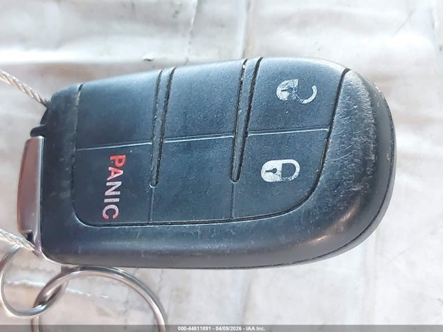 44811891 :رقم المزاد ، 3C4PDCGG0JT475806 vin ، 2018 Dodge Journey Crossroad مزاد بيع