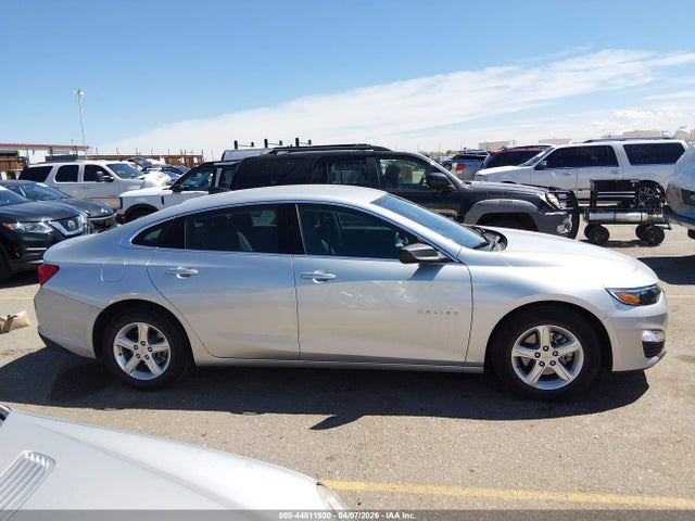 Продажа на аукционе авто 2022 Chevrolet Malibu Fwd 1fl, vin: 1G1ZC5ST1NF142583, номер лота: 44811900
