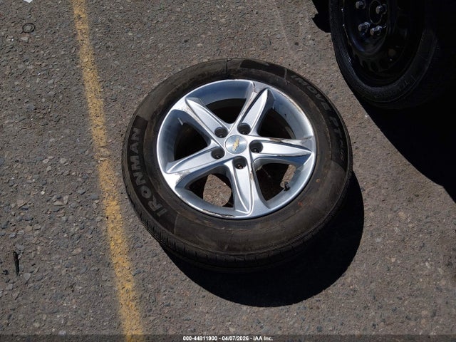 Продажа на аукционе авто 2022 Chevrolet Malibu Fwd 1fl, vin: 1G1ZC5ST1NF142583, номер лота: 44811900