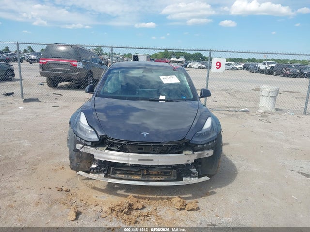 Продажа на аукционе авто 2022 Tesla Model 3 Rear-wheel Drive, vin: 5YJ3E1EA5NF286605, номер лота: 44811913