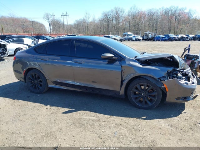 Aukcja sprzedaży 2015 Chrysler 200 S, vin: 1C3CCCDG5FN664663, numer aukcji: 44811923