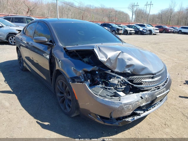 Aukcja sprzedaży 2015 Chrysler 200 S, vin: 1C3CCCDG5FN664663, numer aukcji: 44811923