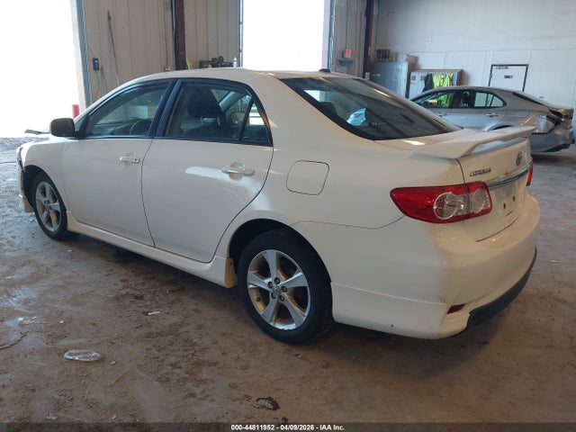 Продажа на аукционе авто 2011 Toyota Corolla S, vin: 2T1BU4EE9BC554042, номер лота: 44811952
