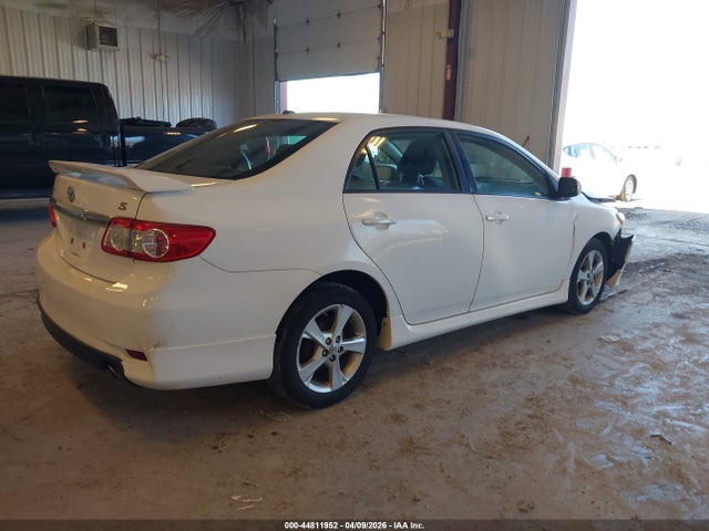 Продажа на аукционе авто 2011 Toyota Corolla S, vin: 2T1BU4EE9BC554042, номер лота: 44811952