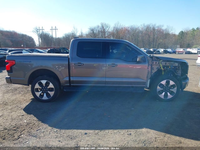 Ford F-150 Lightning Platinum 2022 1FT6W1EV2NWG09274 Image 14
