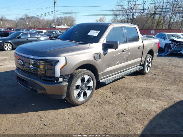 Ford F-150 Lightning Platinum 2022 1FT6W1EV2NWG09274 Image 2