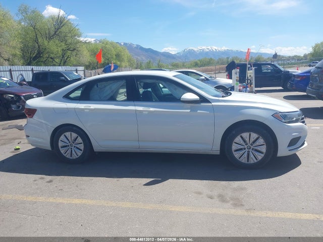 44812012 :رقم المزاد ، 3VWCB7BU6KM174104 vin ، 2019 Volkswagen Jetta 1.4t R-line/1.4t S/1.4t Se مزاد بيع