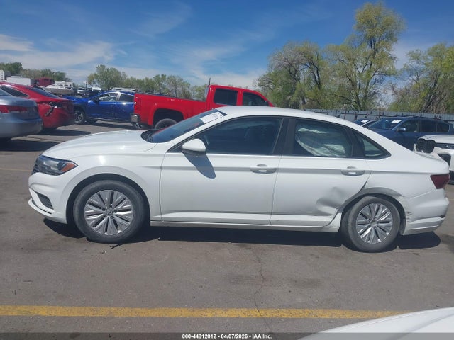 44812012 :رقم المزاد ، 3VWCB7BU6KM174104 vin ، 2019 Volkswagen Jetta 1.4t R-line/1.4t S/1.4t Se مزاد بيع