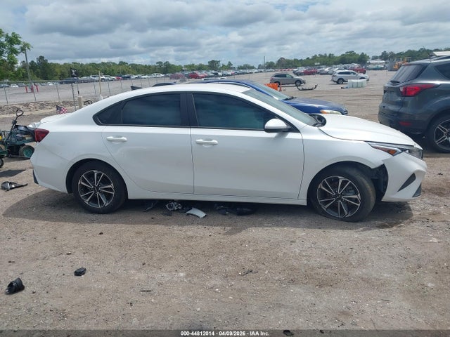 2023 Kia Forte Lxs მანქანა იყიდება აუქციონზე, vin: 3KPF24AD2PE577661, აუქციონის ნომერი: 44812014
