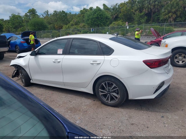 2023 Kia Forte Lxs მანქანა იყიდება აუქციონზე, vin: 3KPF24AD2PE577661, აუქციონის ნომერი: 44812014