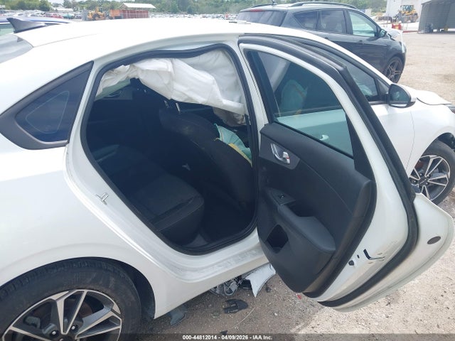 2023 Kia Forte Lxs მანქანა იყიდება აუქციონზე, vin: 3KPF24AD2PE577661, აუქციონის ნომერი: 44812014
