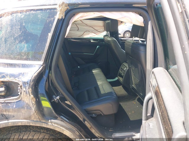 44812039 :رقم المزاد ، WVGEP9BP6ED011810 vin ، 2014 Volkswagen Touareg X مزاد بيع