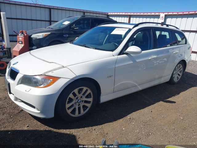 Aukcja sprzedaży 2008 Bmw 328xi, vin: WBAVT73568FZ37504, numer aukcji: 44812042