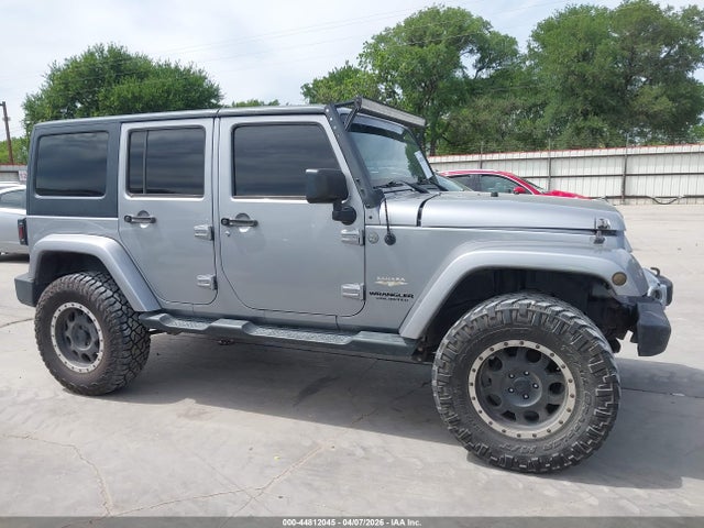 44812045 :رقم المزاد ، 1C4HJWEG9EL214208 vin ، 2014 Jeep Wrangler Unlimited Sahara مزاد بيع