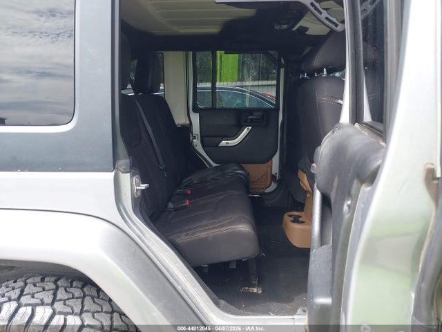 44812045 :رقم المزاد ، 1C4HJWEG9EL214208 vin ، 2014 Jeep Wrangler Unlimited Sahara مزاد بيع