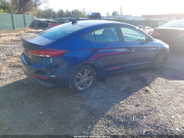 Продажа на аукционе авто 2018 Hyundai Elantra Sel, vin: 5NPD84LF8JH230472, номер лота: 44812078