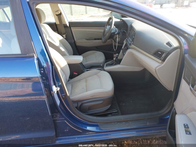 Продажа на аукционе авто 2018 Hyundai Elantra Sel, vin: 5NPD84LF8JH230472, номер лота: 44812078