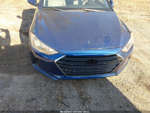 Продажа на аукционе авто 2018 Hyundai Elantra Sel, vin: 5NPD84LF8JH230472, номер лота: 44812078