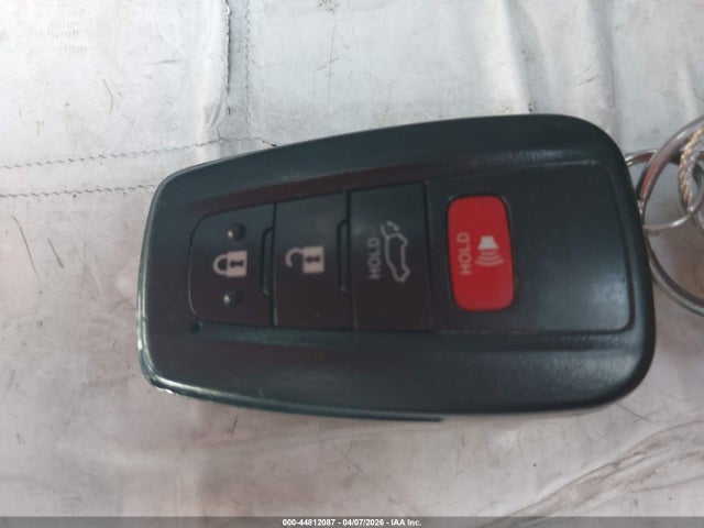 Продажа на аукционе авто 2022 Toyota Highlander Xle, vin: 5TDGZRAH3NS106363, номер лота: 44812087