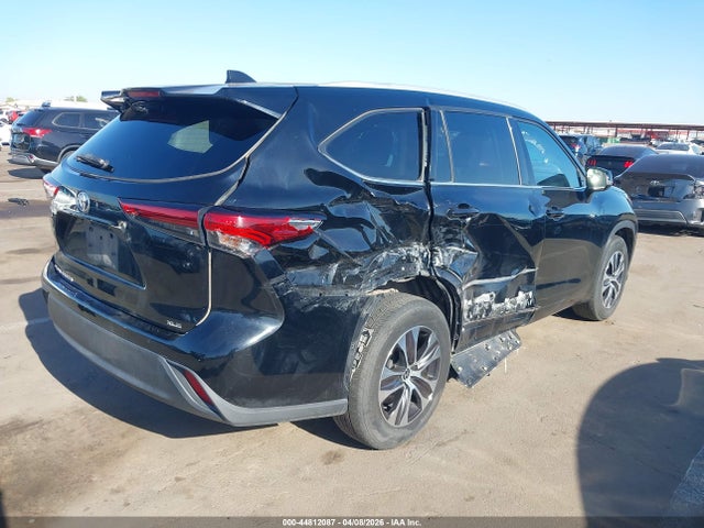 Продажа на аукционе авто 2022 Toyota Highlander Xle, vin: 5TDGZRAH3NS106363, номер лота: 44812087