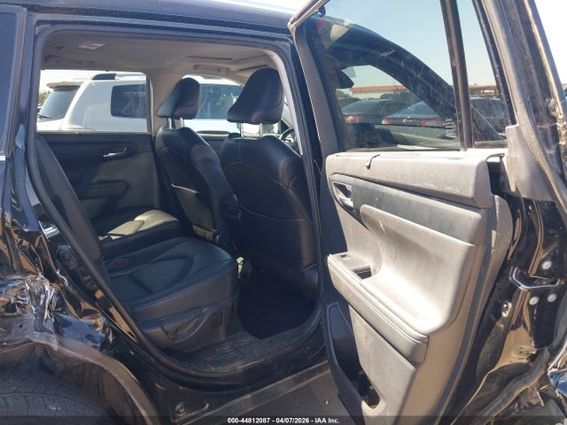Продажа на аукционе авто 2022 Toyota Highlander Xle, vin: 5TDGZRAH3NS106363, номер лота: 44812087