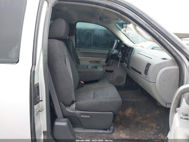 Продажа на аукционе авто 2010 Chevrolet Silverado 1500 Work Truck, vin: 1GCSCPEA9AZ145965, номер лота: 44812090