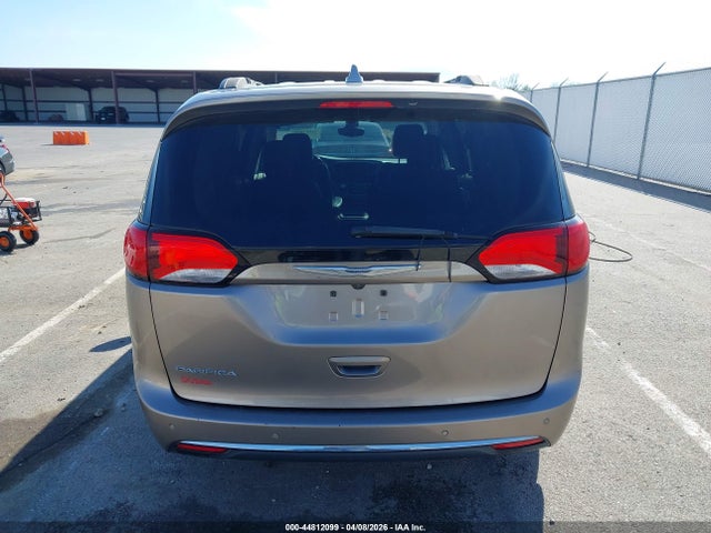 Aukcja sprzedaży 2017 Chrysler Pacifica Touring-l, vin: 2C4RC1BG8HR535626, numer aukcji: 44812099