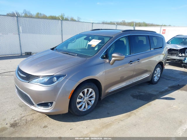 Aukcja sprzedaży 2017 Chrysler Pacifica Touring-l, vin: 2C4RC1BG8HR535626, numer aukcji: 44812099