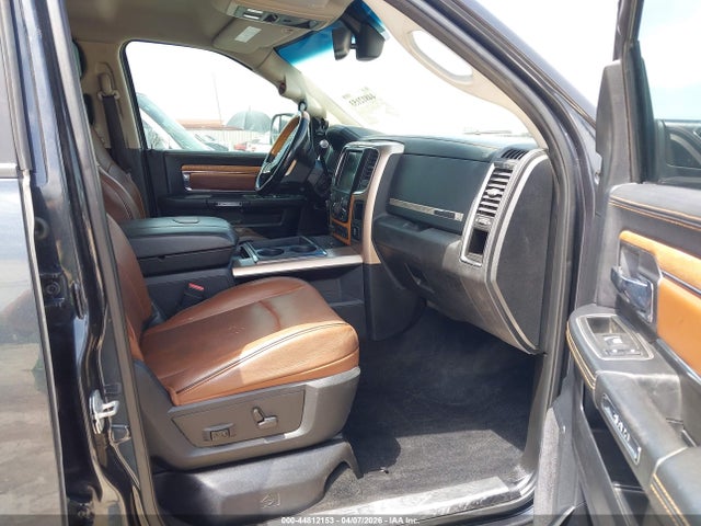 44812153 :رقم المزاد ، 3C6UR5LL6DG570829 vin ، 2013 Ram 2500 Laramie Longhorn مزاد بيع