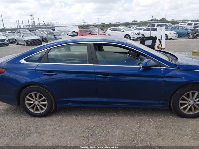 Продаж на аукціоні авто 2019 Hyundai Sonata Se, vin: 5NPE24AF5KH762921, номер лоту: 44812156