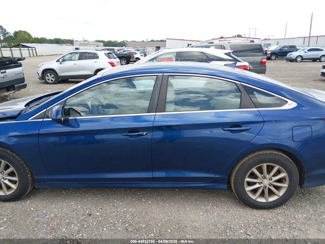 Продаж на аукціоні авто 2019 Hyundai Sonata Se, vin: 5NPE24AF5KH762921, номер лоту: 44812156