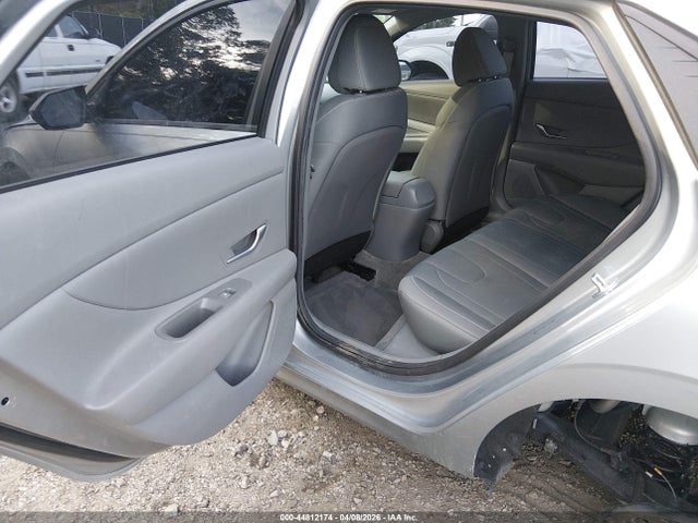 Aukcja sprzedaży 2022 Hyundai Elantra Sel, vin: 5NPLM4AG7NH085708, numer aukcji: 44812174