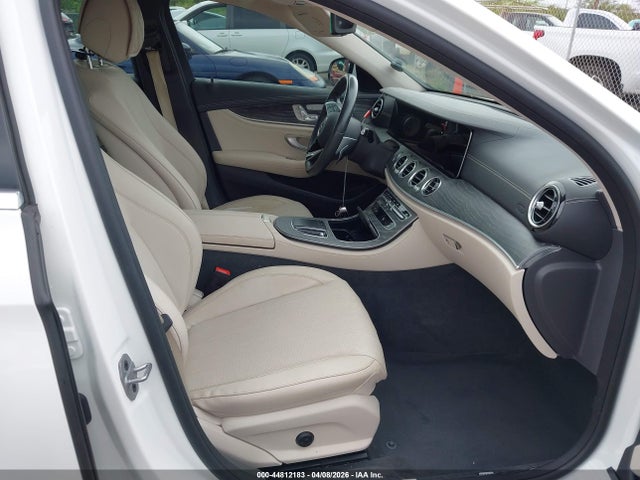 Aukcja sprzedaży 2021 Mercedes-benz E 350, vin: W1KZF8DB2MA920301, numer aukcji: 44812183