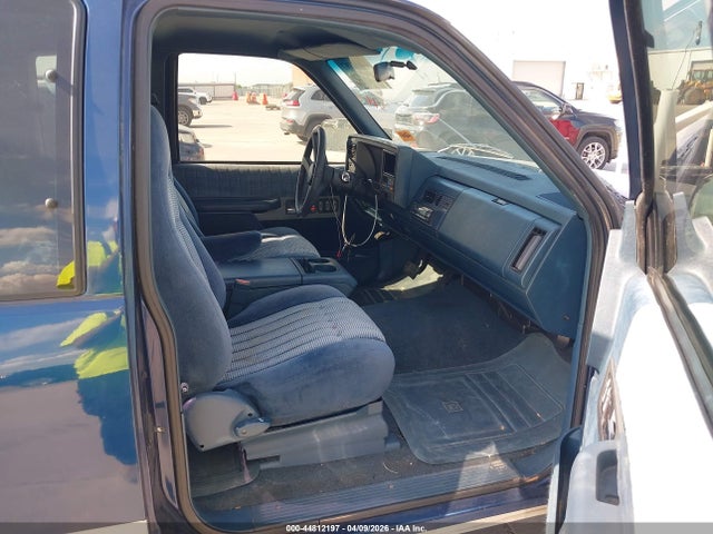 44812197 :رقم المزاد ، 2GTEC19K0R1574574 vin ، 1994 Gmc Sierra C1500 مزاد بيع