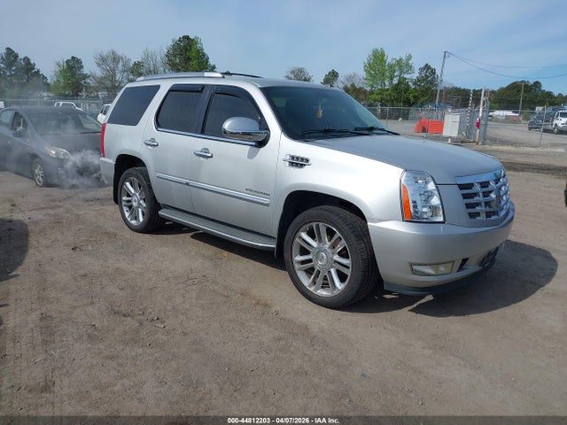 2011 CADILLAC ESCALADE 1GYS4BEF1BR135020