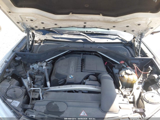 2016 BMW X5 5UXKR0C50G0P25919 Photo 9