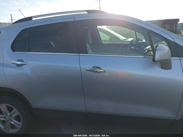 2018 Chevrolet Trax Lt მანქანა იყიდება აუქციონზე, vin: KL7CJLSB0JB715356, აუქციონის ნომერი: 44812264