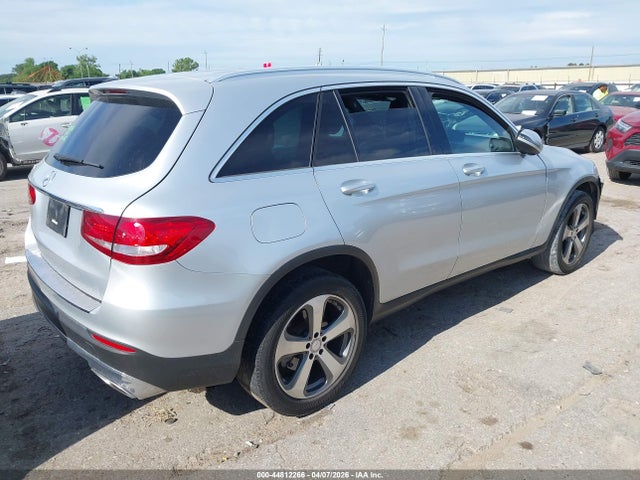 44812266 :رقم المزاد ، WDC0G4JB2HF180765 vin ، 2017 Mercedes-benz Glc 300 مزاد بيع