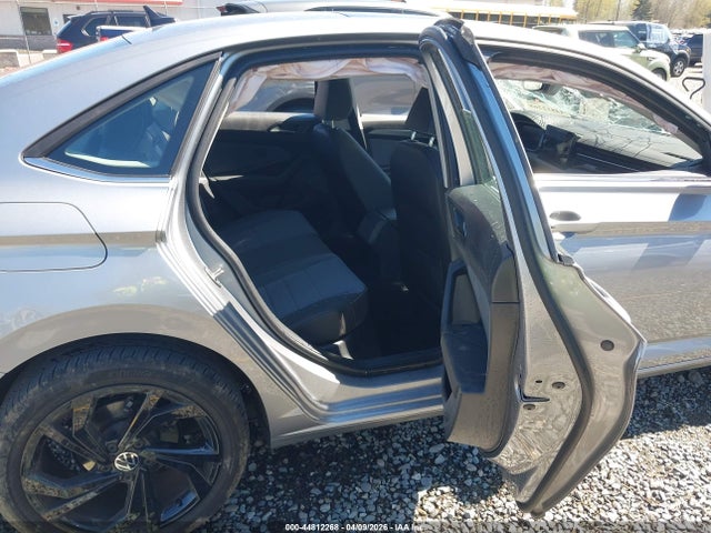 Продажа на аукционе авто 2025 Volkswagen Jetta 1.5t Se, vin: 3VW7X7BU3SM011929, номер лота: 44812268