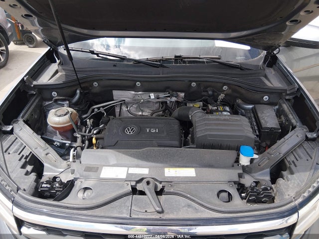 44812277 :رقم المزاد ، 1V2JP2CA2NC555178 vin ، 2022 Volkswagen Atlas 2.0t Se W/technology مزاد بيع