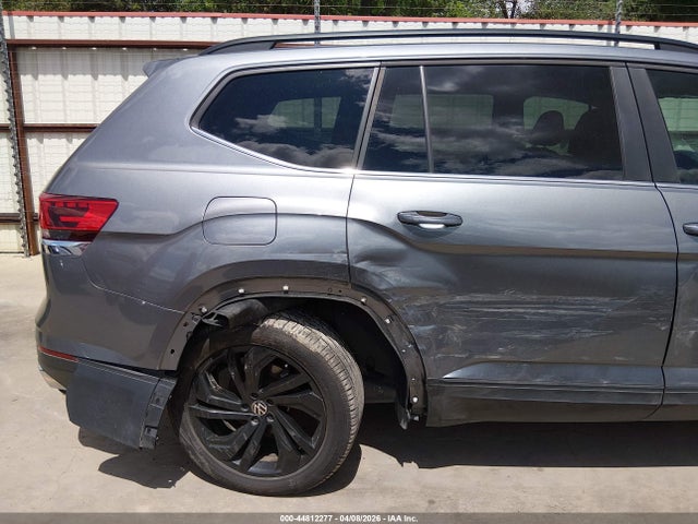 44812277 :رقم المزاد ، 1V2JP2CA2NC555178 vin ، 2022 Volkswagen Atlas 2.0t Se W/technology مزاد بيع