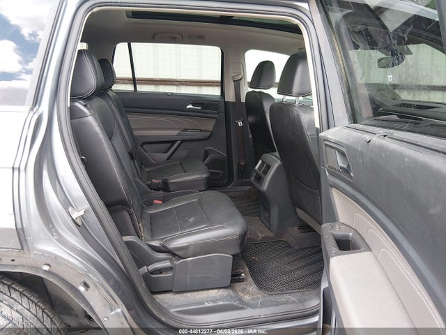 44812277 :رقم المزاد ، 1V2JP2CA2NC555178 vin ، 2022 Volkswagen Atlas 2.0t Se W/technology مزاد بيع
