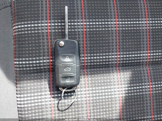 2009 Volkswagen Gti 4-door მანქანა იყიდება აუქციონზე, vin: WVWHV71K29W065066, აუქციონის ნომერი: 44812288