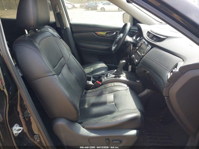 2019 NISSAN ROGUE 5N1AT2MV2KC752647 Photo 4