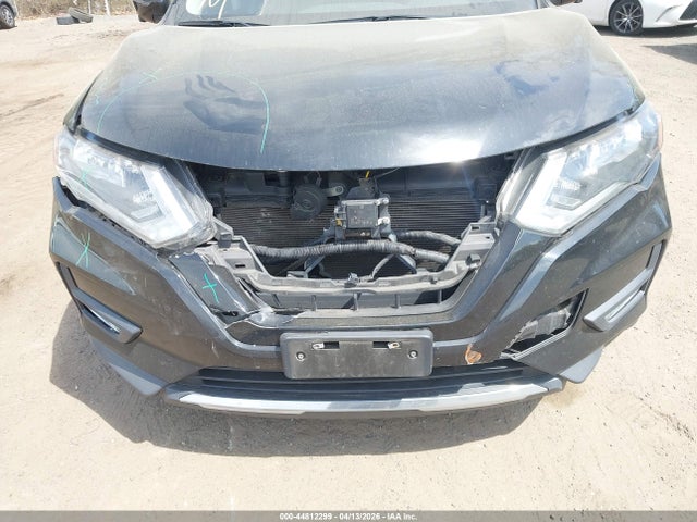 2019 NISSAN ROGUE 5N1AT2MV2KC752647 Photo 5