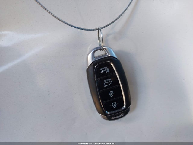 44812306 :رقم المزاد ، 5NMS5CAD8KH035644 vin ، 2019 Hyundai Santa Fe Ultimate مزاد بيع