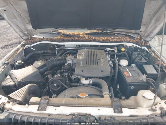 1999 MITSUBISHI MONTERO SPORT JA4LS31H0XP035517 Photo 9