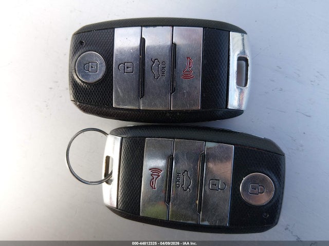 5XXGR4A66FG390074 KIA Optima Sxl Turbo